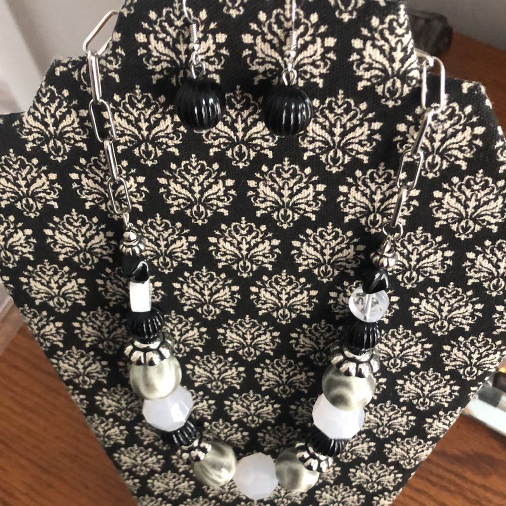 Necklace and Earrings Set